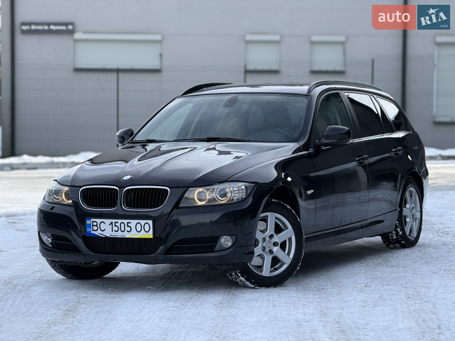 BMW 3 серії 2010 року