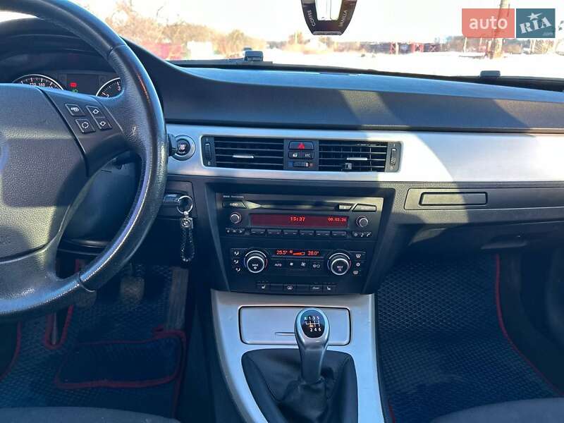 Седан BMW 3 Series 2008 в Мирополе