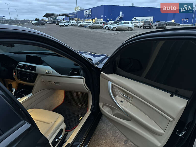 Седан BMW 3 Series 2016 в Полтаве