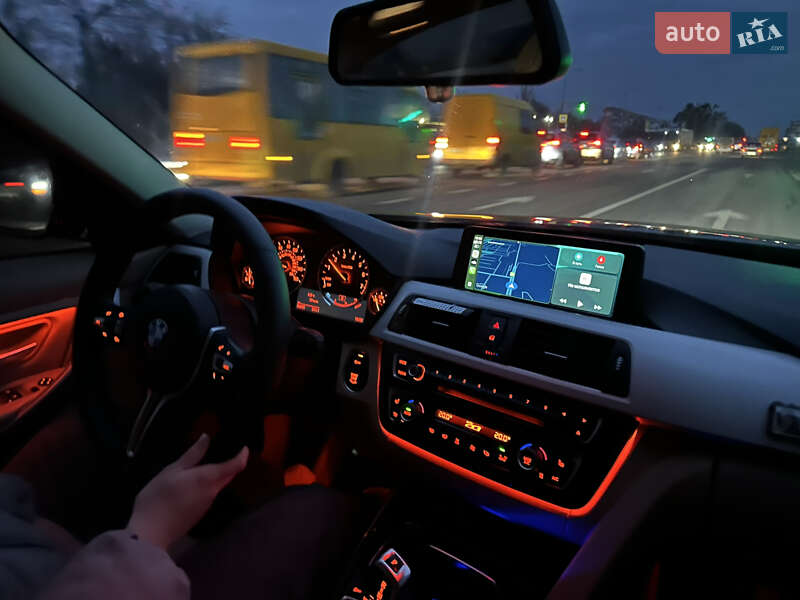 Седан BMW 3 Series 2016 в Полтаве