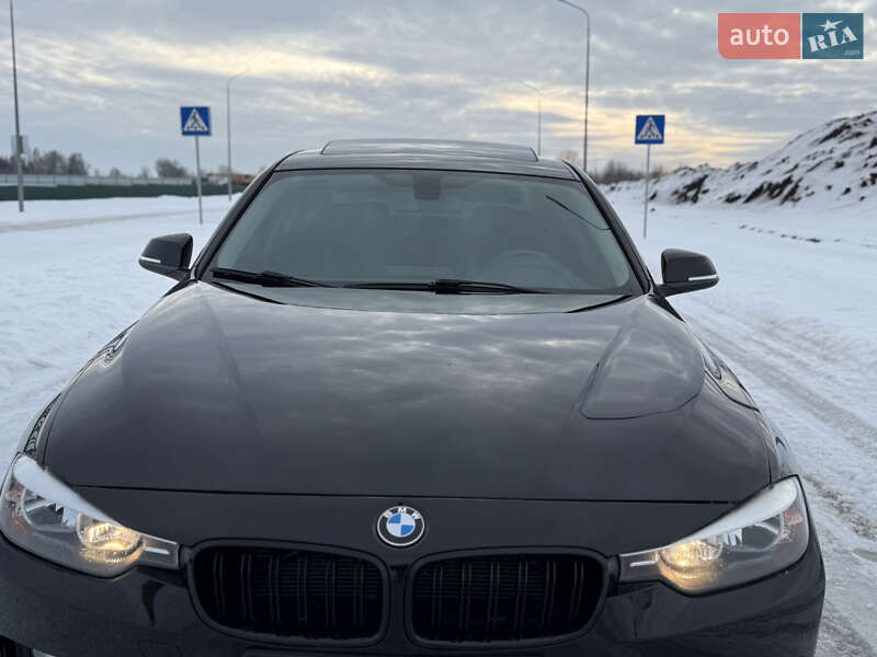 Седан BMW 3 Series 2016 в Виннице