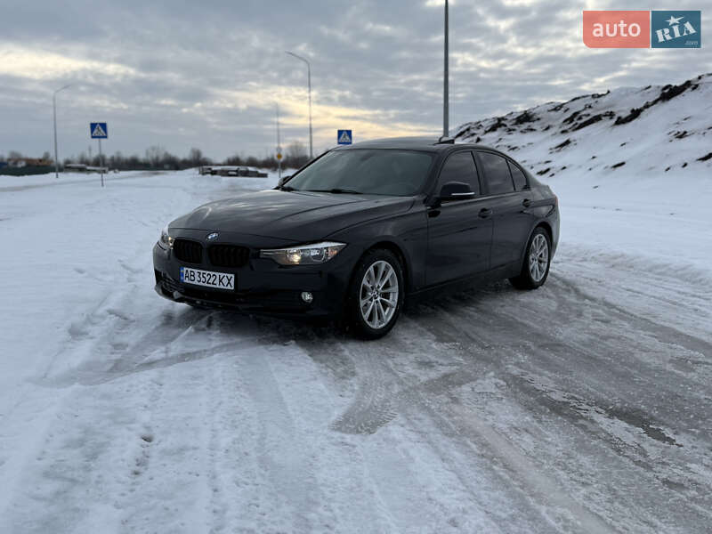 Седан BMW 3 Series 2016 в Виннице