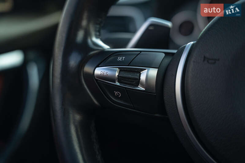 Седан BMW 3 Series 2017 в Черновцах