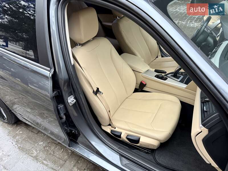 Седан BMW 3 Series 2016 в Днепре