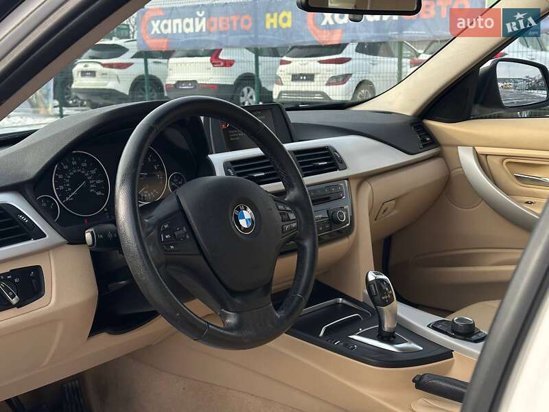 Седан BMW 3 Series 2016 в Одессе