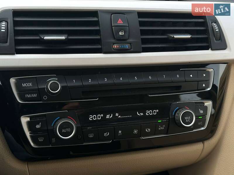 Седан BMW 3 Series 2016 в Одессе