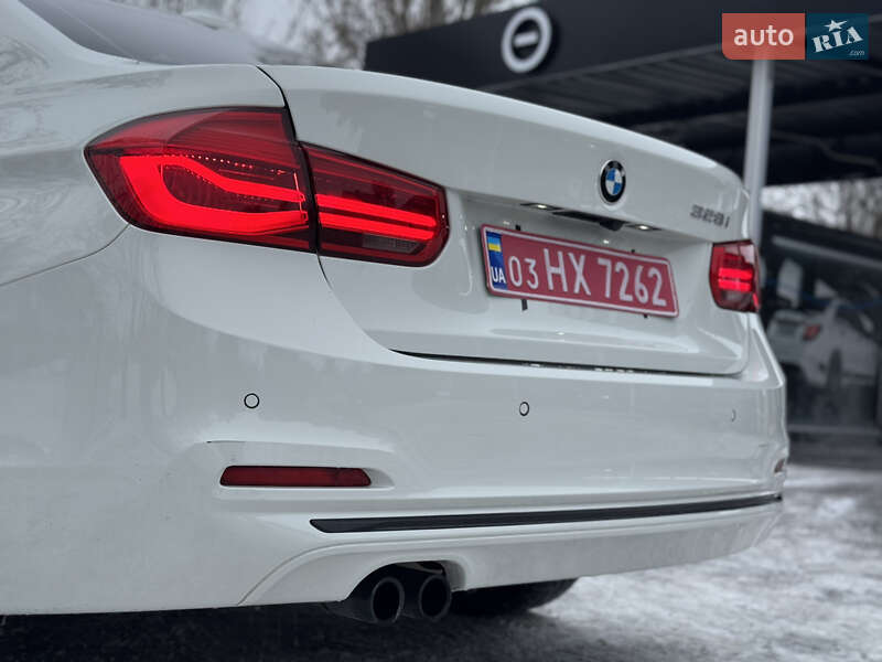 Седан BMW 3 Series 2015 в Сарнах