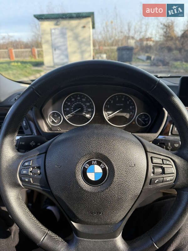 Седан BMW 3 Series 2013 в Ровно фото 19 Седан BMW 3 Series 2013 в Ровно
