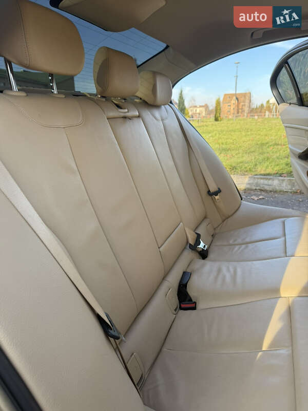 Седан BMW 3 Series 2013 в Ровно фото 28 Седан BMW 3 Series 2013 в Ровно