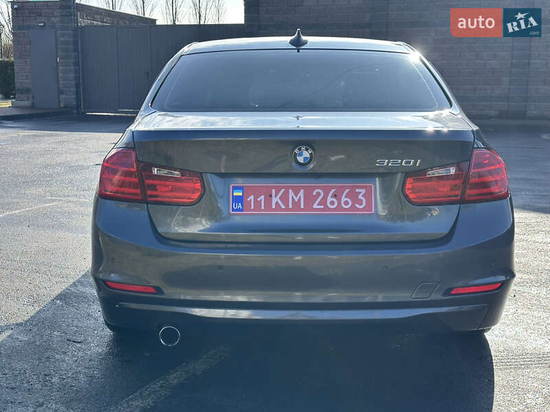 Седан BMW 3 Series 2014 в Кременчуге