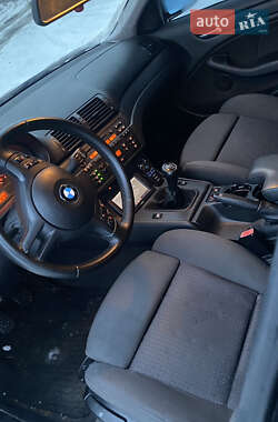 Универсал BMW 3 Series 2005 в Сатанове