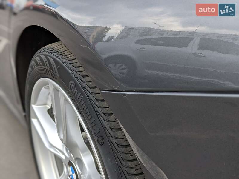 Седан BMW 3 Series 2017 в Киеве