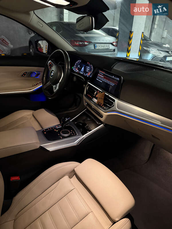 Седан BMW 3 Series 2019 в Киеве