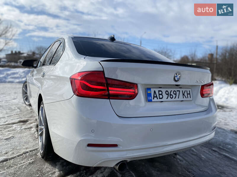 Седан BMW 3 Series 2017 в Бердичеве фото 18 Седан BMW 3 Series 2017 в Бердичеве