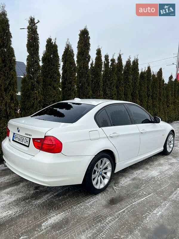 Седан BMW 3 Series 2011 в Киеве фото 9 Седан BMW 3 Series 2011 в Киеве