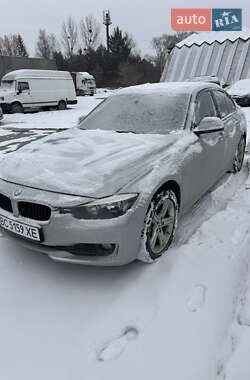 Седан BMW 3 Series 2015 в Львові