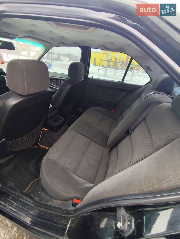 Седан BMW 3 Series 1997 в Киеве