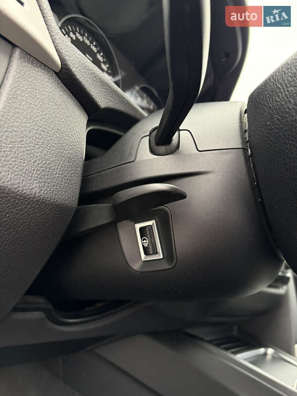 Седан BMW 3 Series 2015 в Фастове