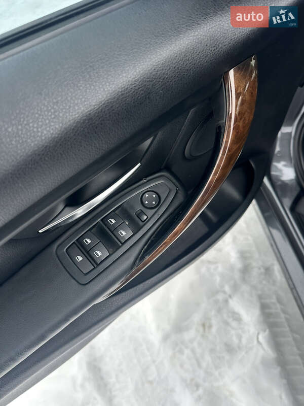 Седан BMW 3 Series 2014 в Умани