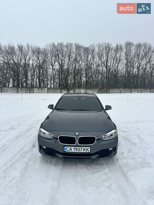 Седан BMW 3 Series 2014 в Умани