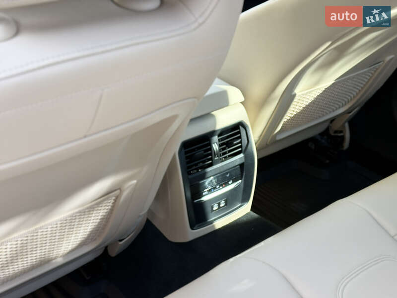 Седан BMW 3 Series 2020 в Черновцах фото 21 Седан BMW 3 Series 2020 в Черновцах