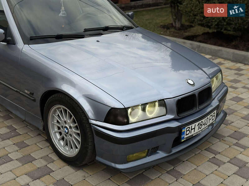 Седан BMW 3 Series 1995 в Одессе