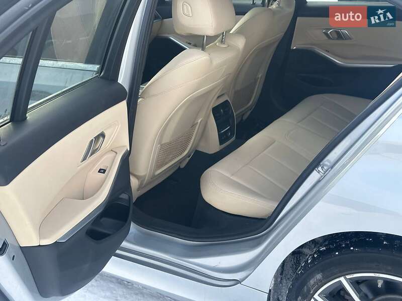 Седан BMW 3 Series 2019 в Луцке фото 23 Седан BMW 3 Series 2019 в Луцке