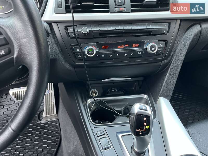 Седан BMW 3 Series 2012 в Киеве фото 8 Седан BMW 3 Series 2012 в Киеве