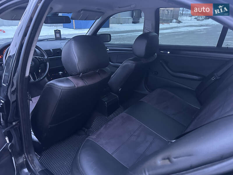 Седан BMW 3 Series 2003 в Львове
