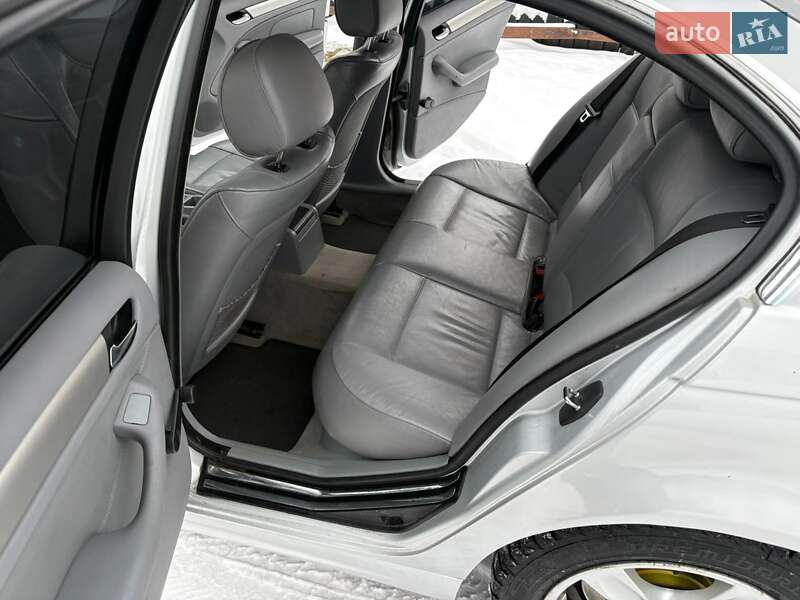 Седан BMW 3 Series 2004 в Киеве фото 8 Седан BMW 3 Series 2004 в Киеве