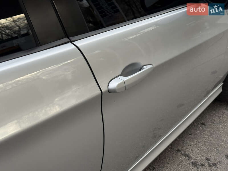 Седан BMW 3 Series 2010 в Днепре фото 30 Седан BMW 3 Series 2010 в Днепре