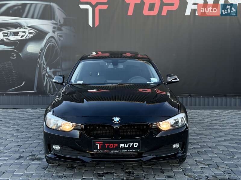 Седан BMW 3 Series 2015 в Львове