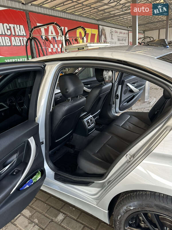 Седан BMW 3 Series 2015 в Александрие фото 4 Седан BMW 3 Series 2015 в Александрие