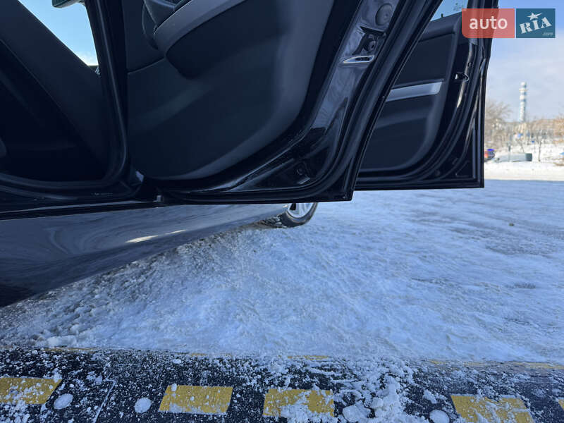 Универсал BMW 3 Series 2008 в Киеве