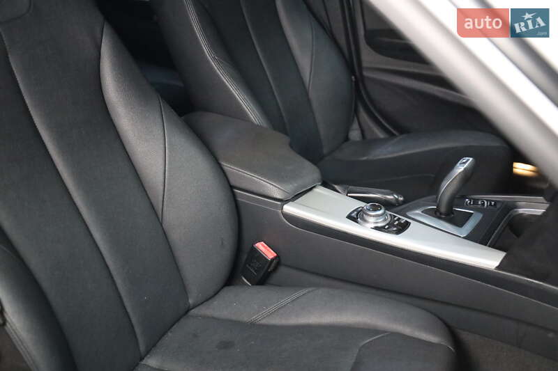 Седан BMW 3 Series 2013 в Луцке фото 41 Седан BMW 3 Series 2013 в Луцке