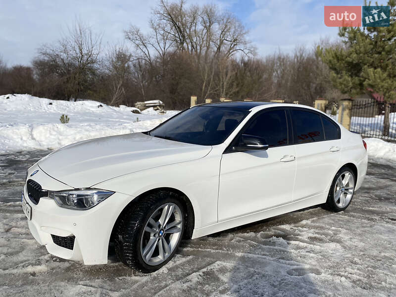Седан BMW 3 Series 2017 в Житомире