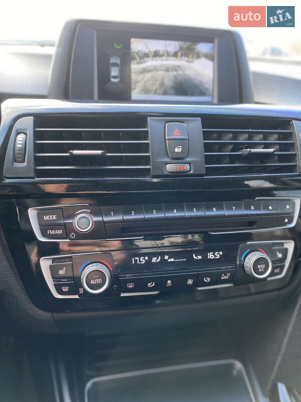 Седан BMW 3 Series 2017 в Житомире