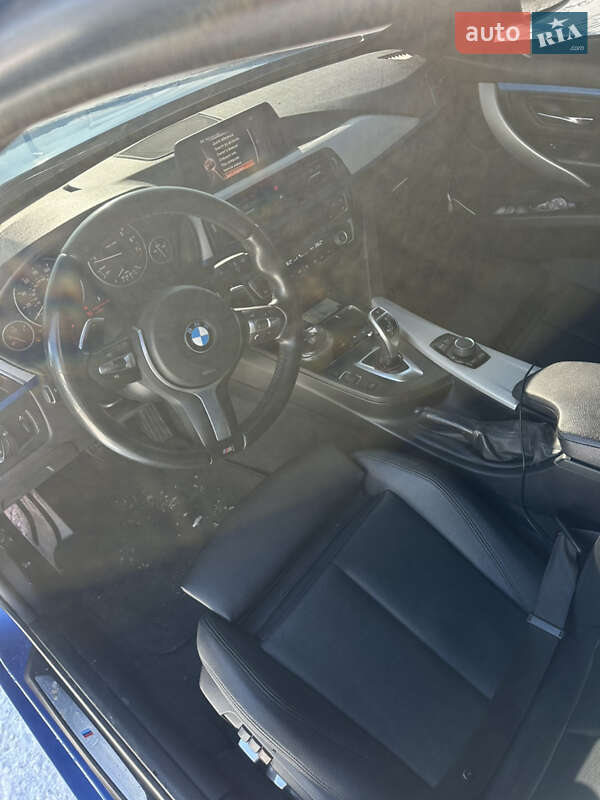 Седан BMW 3 Series 2016 в Киеве