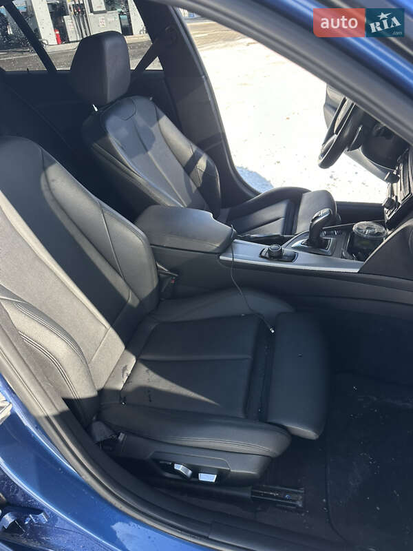 Седан BMW 3 Series 2016 в Киеве