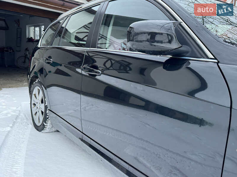 Универсал BMW 3 Series 2010 в Глыбокой