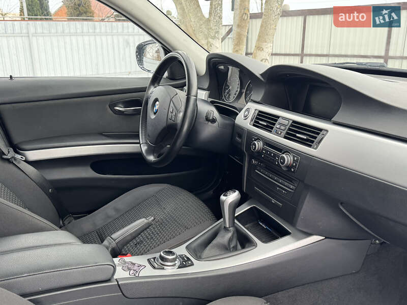 Универсал BMW 3 Series 2010 в Глыбокой