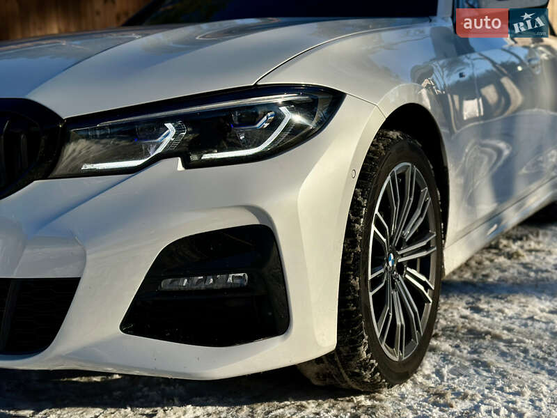 Седан BMW 3 Series 2022 в Киеве