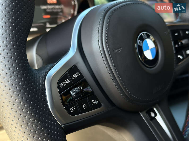 Седан BMW 3 Series 2022 в Киеве