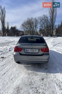 Седан BMW 3 Series 2009 в Черкасах