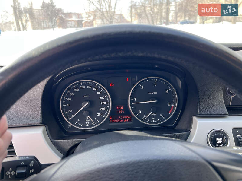 Седан BMW 3 Series 2009 в Черкасах
