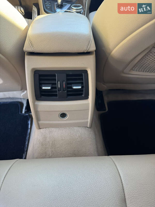 Седан BMW 3 Series 2014 в Киеве