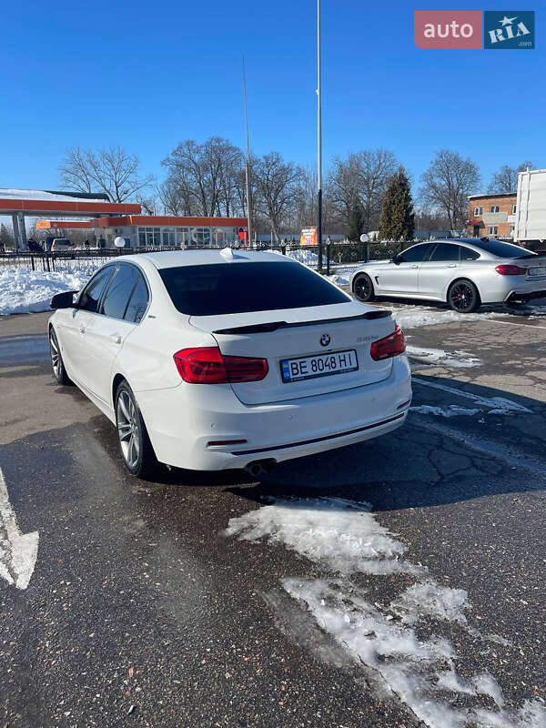 Седан BMW 3 Series 2017 в Первомайську