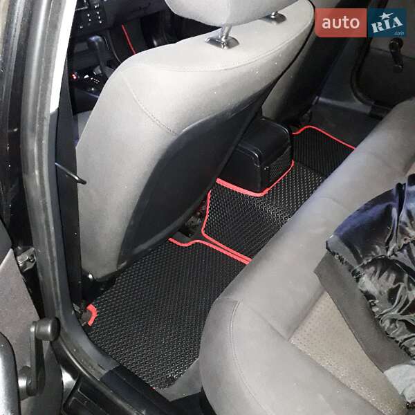 Универсал BMW 3 Series 2004 в Тарутине