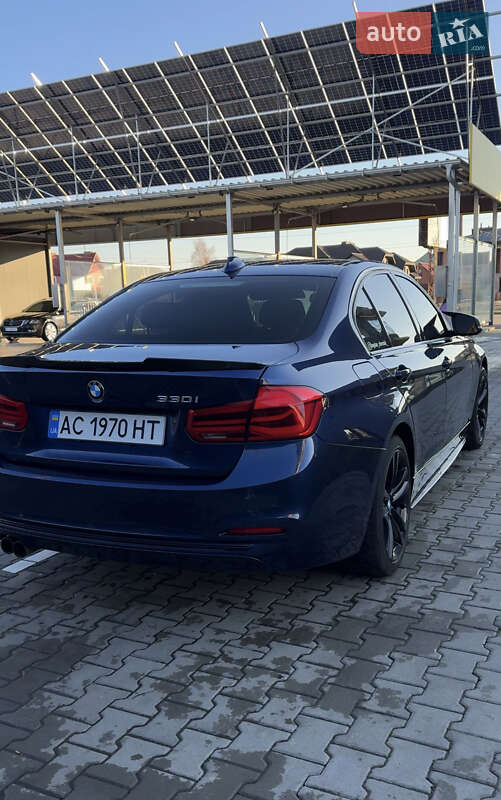 Седан BMW 3 Series 2017 в Луцке