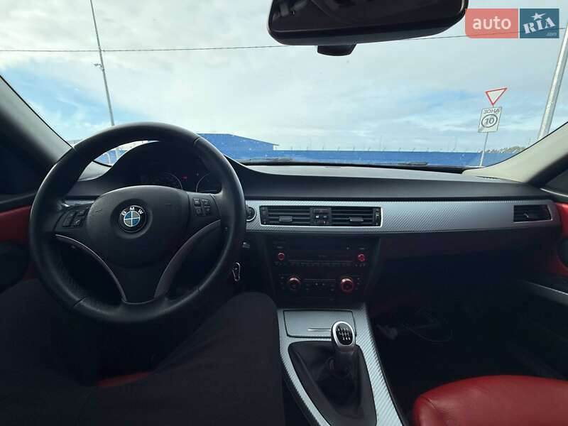 Универсал BMW 3 Series 2010 в Калиновке